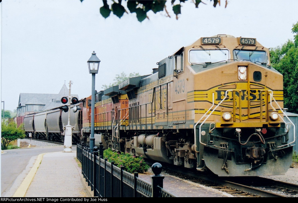 BNSF 4579 East